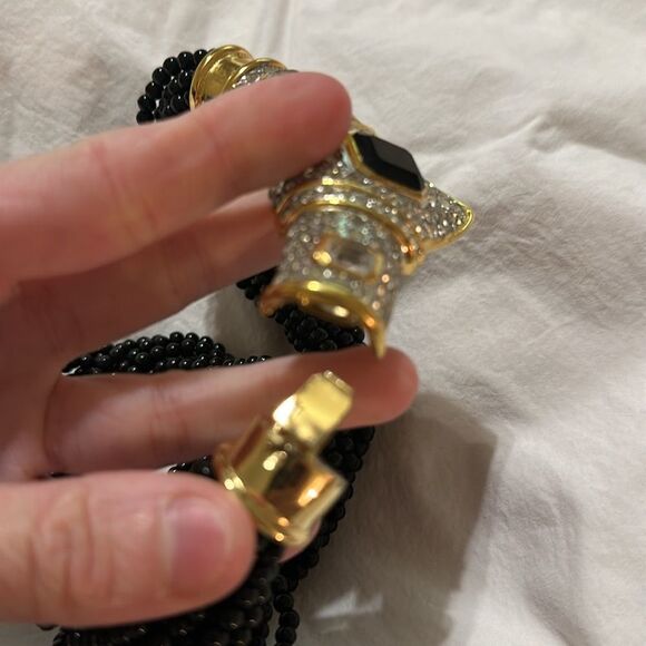 Vintage Elegant Black and Gold Beaded Necklace Set - Picture 14 of 14